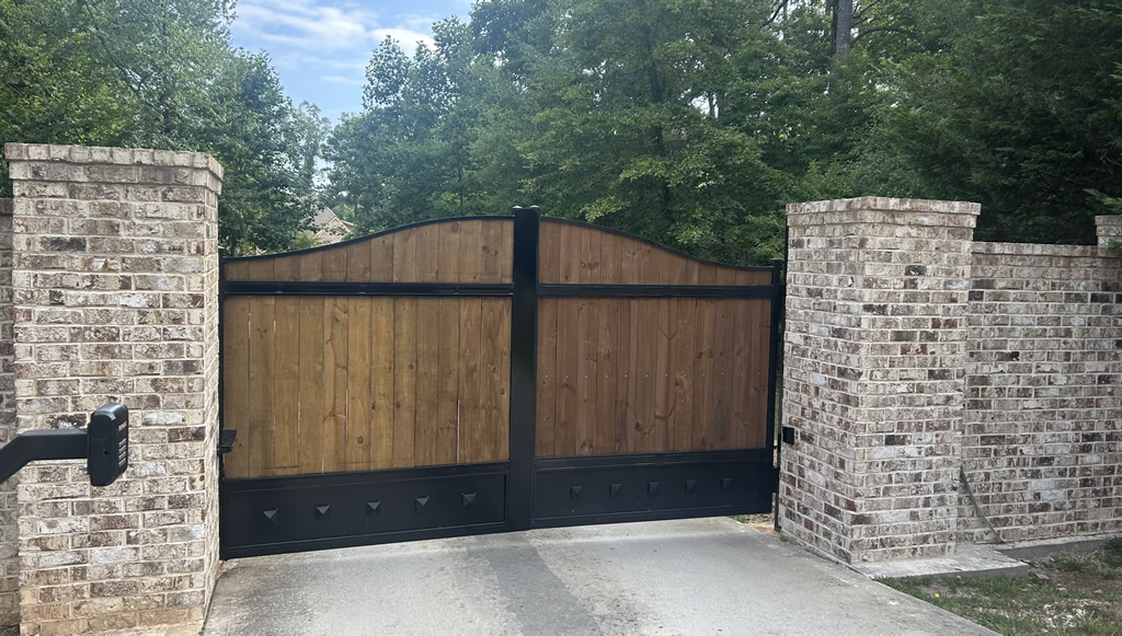 entry gate repair and installation Commerce, GA